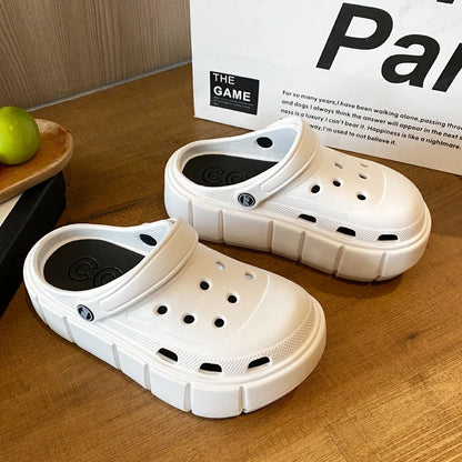 Fashionable Clog sandals